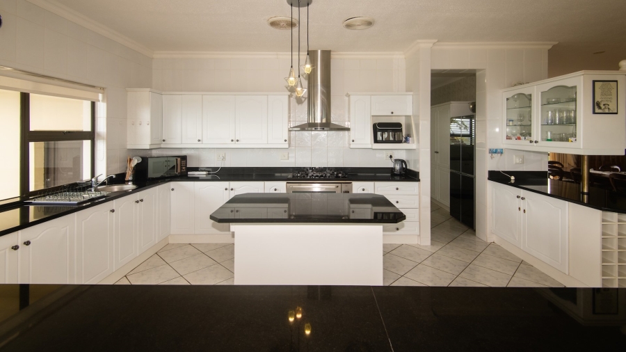 4 Bedroom Property for Sale in Groot Brakrivier Central Western Cape